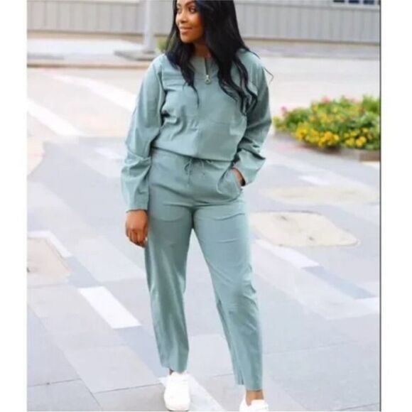 Lululemon Ventlight Jumpsuit - Picture 2 of 5